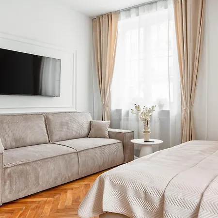 Old Town & Riverside Brzozowa By Downtown ורשה